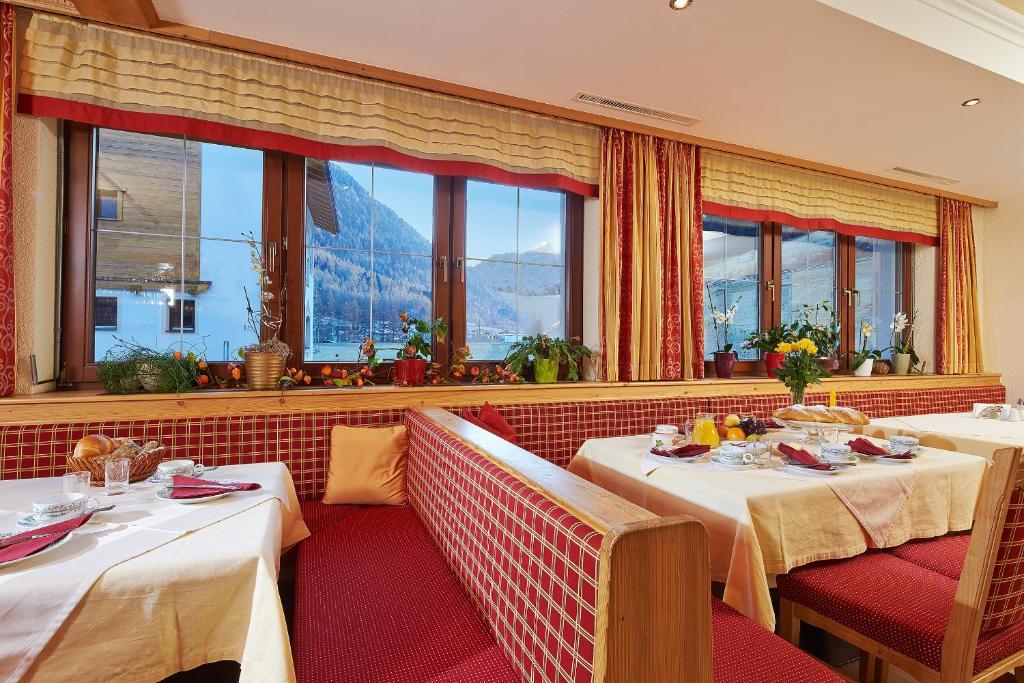 Fremdenpension Alpenruhe Sölden Zimmer foto