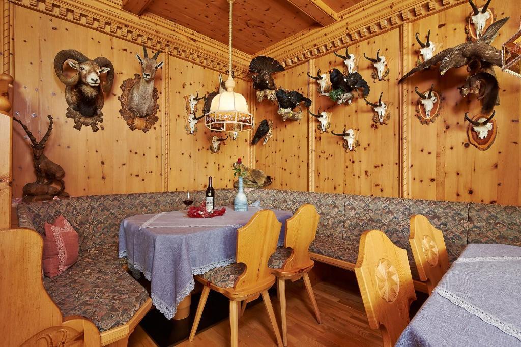 Fremdenpension Alpenruhe Sölden Zimmer foto